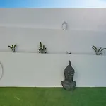 فيلة V5 Emma - Luxury 5 Bedroom, Pool And Jacuzzi ألفور
