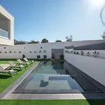 V5 Emma - Luxury 5 Bedroom, Pool And Jacuzzi فيلة