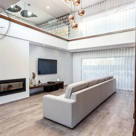 Vila V5 Emma - Luxury 5 Bedroom In With Private Pool And Jacuzzi Alvor