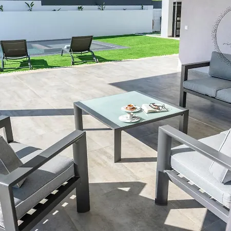 Private Alvor Villa With Pool And Jacuzzi Alvor