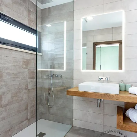 Private Alvor Villa With Pool And Jacuzzi Villa *
