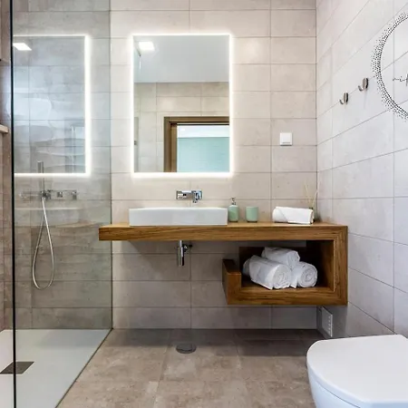 Villa Private Alvor Villa With Pool And Jacuzzi Alvor