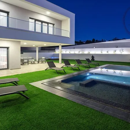 Private Alvor Villa With Pool And Jacuzzi * Alvor