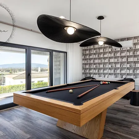 V5 Emma - Luxury 5 Bedroom In With Private Pool And Jacuzzi *