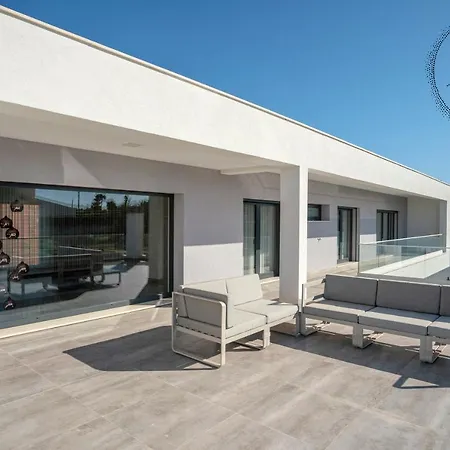 V5 Emma - Luxury 5 Bedroom In With Private Pool And Jacuzzi * Алвор