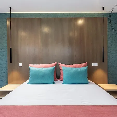 V5 Emma - Luxury 5 Bedroom In With Private Pool And Jacuzzi Alvor