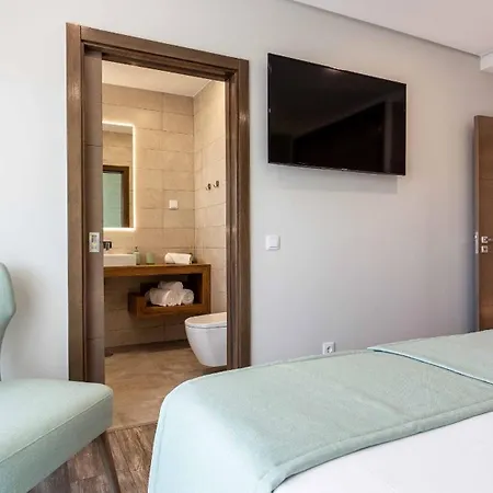 Private With Pool And Jacuzzi Villa Alvor