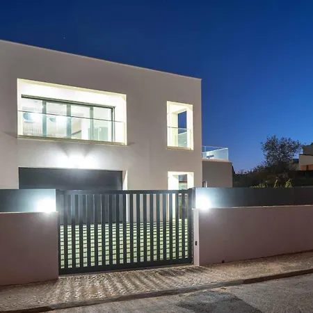 Villa Private With Pool And Jacuzzi *
