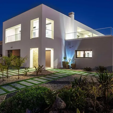 Villa Private With Pool And Jacuzzi Alvor