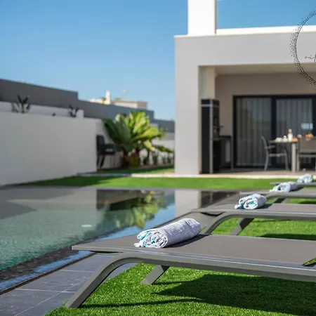 Private Alvor Villa With Pool And Jacuzzi Βίλα *